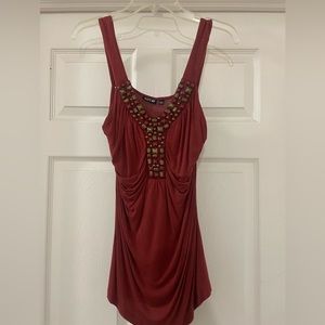 Stylish maroon tank